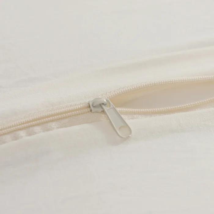 Funda de Almohadón Costuras Cherrys en Blanco - Textiles, Uruguay | Arredo, vista 3