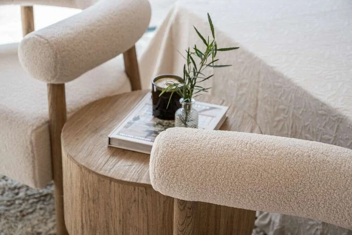 MESA LATERAL BALEAR - OLMO en Madera natural - Mesas de living, Uruguay | La Iberica, vista 7