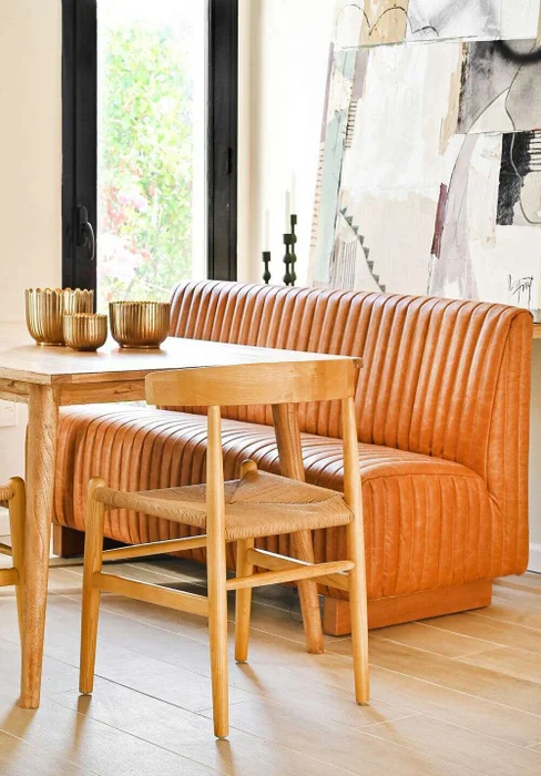 SILLON DE COMEDOR FERRARO - CUERO ITALIANO CARAMELO - 1.53 MTS en Marrón - Sillones y sofás, Uruguay | La Iberica, vista 8