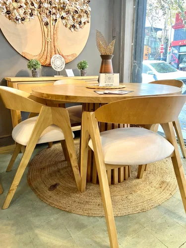 Juego De Comedor Madera Dinamarca 120 Diametro 4 Sillas A Eleccion en Madera natural - Mesas de comedor, Uruguay | Ozark Home, vista 2