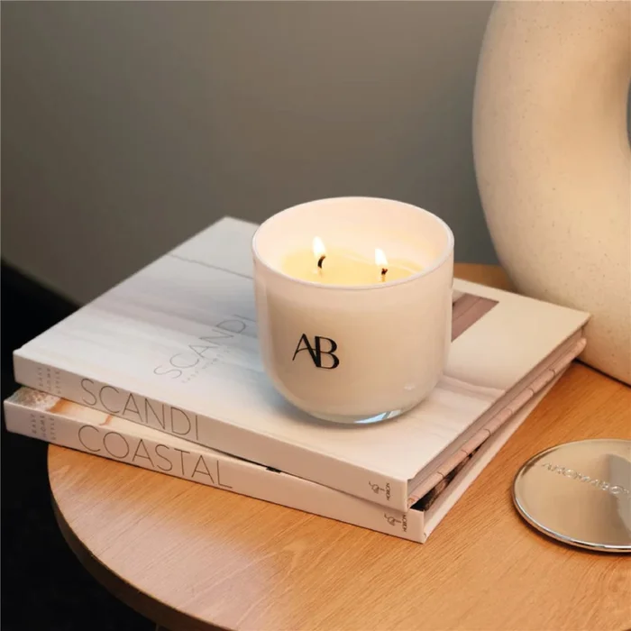 VELA AROMATIVA 340G JAPANESE HONEYSUCKLE CELESTE en Celeste - Velas y Portavelas, Uruguay | Koz, vista 2