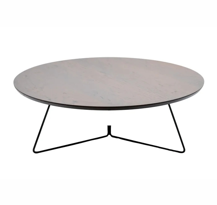 MESA RATONA - ROBLE MARRON Y PATAS METAL NEGRO en Multicolor - Mesas de living, Uruguay | Champagne Home