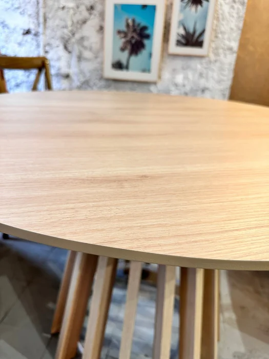 Mesa de Comedor Pipa Redonda 110cm - Crudo en Blanco - Mesas de comedor, Uruguay | Berna Home, vista 8