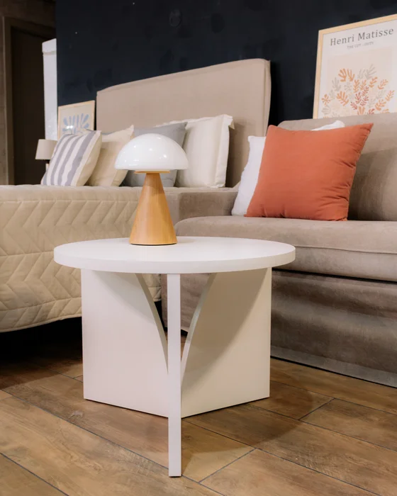 Mesa de Centro Arco 60cm - Blanco en Madera natural - Mesas de living, Uruguay | Berna home, vista 2