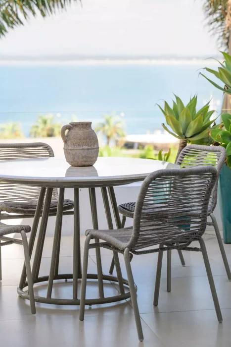 Mesa Biarritz en Fendi - Mesas de comedor, Uruguay | Balcony, vista 6