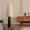 Lámpara de pie Senni de metal con acabado pintado negro en Negro - Lámparas de pie, Uruguay | Kavehome, vista 2 de 6