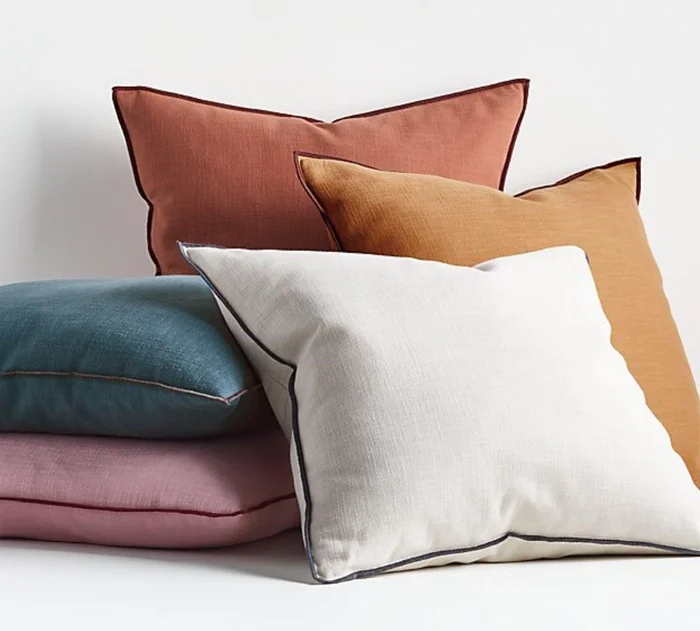 Almohadones en lino con vivos - Sillones y sofás, Uruguay | Pieza Clave