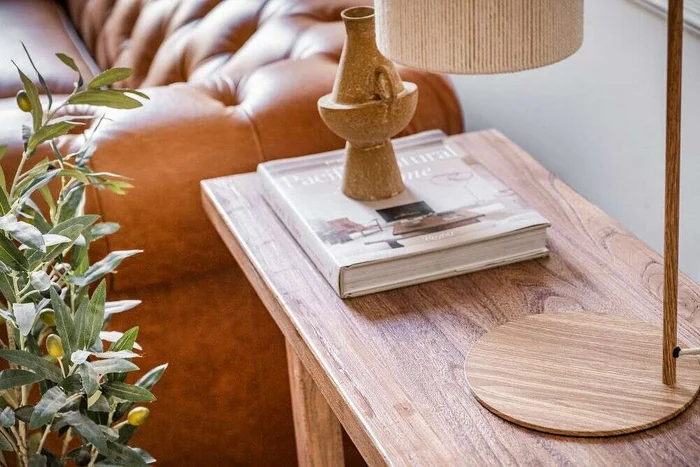 MESA DE ARRIMO / CONSOLA GEO - OLMO - 1.40 MTS en Madera natural - Bibliotecas, Uruguay | La Iberica, vista 4