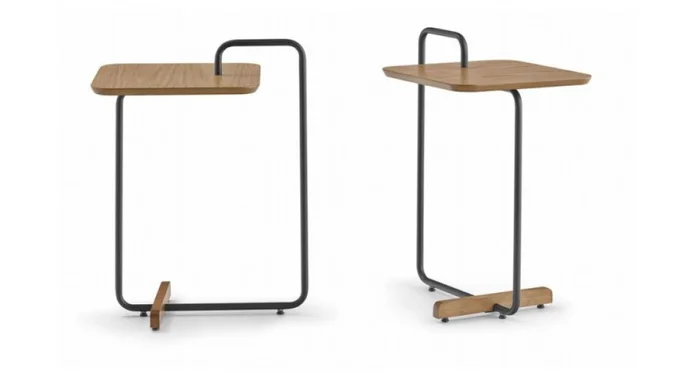 MESA APOYO - PATAS LACA NEGRA - TAPA ROBLE CLARO en Madera natural - Mesas de living, Uruguay | Champagne Home, vista 3