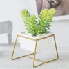 MACETA CERAMICA RECT. C/BASE 8x8x9CM BLANCO/DORADO en Blanco - Macetas, Uruguay | Koz, vista 2 de 4
