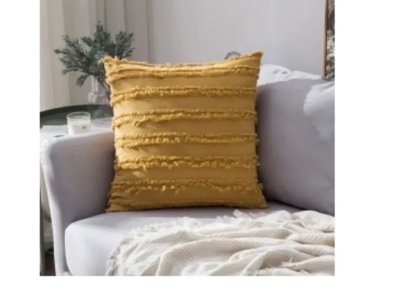 Almohadón con aplique Yellow en Almohadón con aplique Yellow - Textiles, Uruguay | Finkel