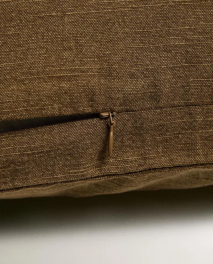FUNDA COJÍN BORDADO - Textiles, Uruguay | Zara Home, vista 2