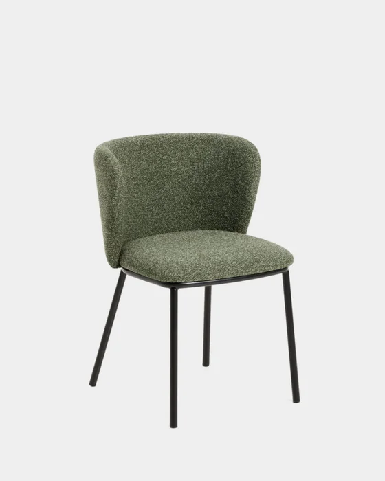 Silla Ciselia chenilla gruesa verde oscuro y patas de acero acabado negro en Verde - Sillas, Uruguay | Kavehome