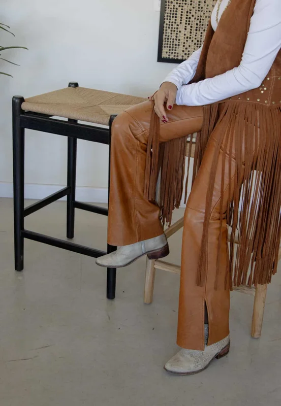 Banqueta en madera teca y fibra de loom en Madera natural - Butacas, banquetas y puffs, Uruguay | Entrecasa, vista 3