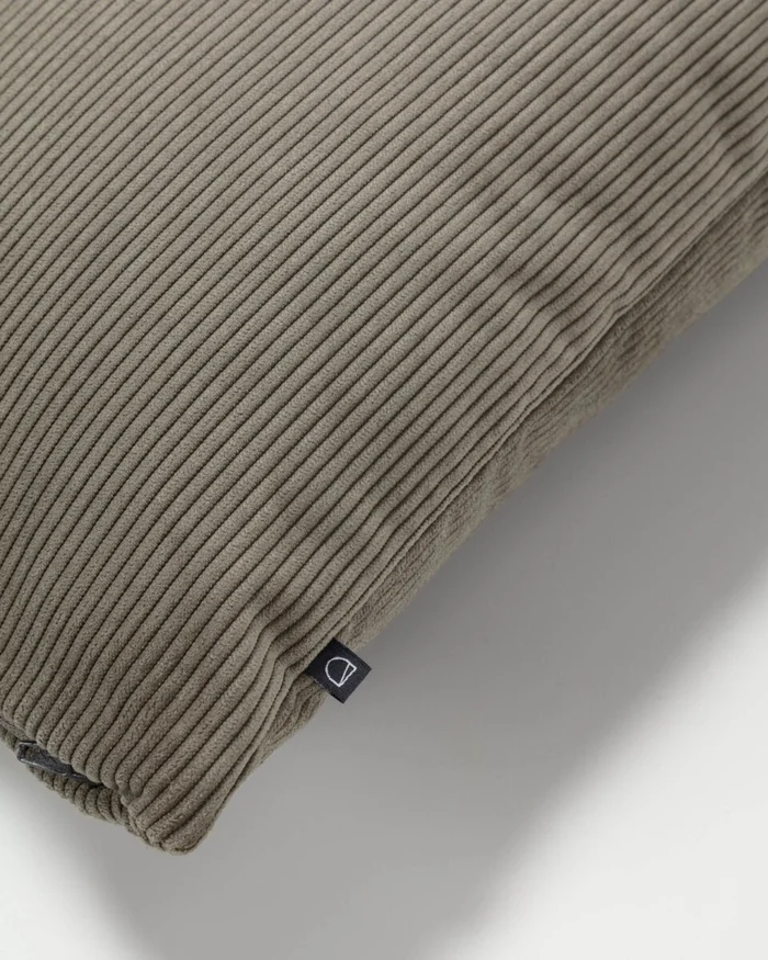 Almohadón Namie 60 x 60 cm pana - gris oscuro en Amarillo - Textiles, Uruguay | Kavehome, vista 2