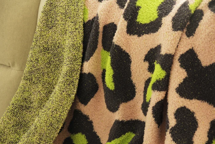 manta animal print en Multicolor - Textiles, Uruguay | Proyecto Forma, vista 2