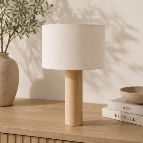 Lámpara De Mesa Elyn en Madera natural - Lámparas de mesa, Uruguay | Aihaus