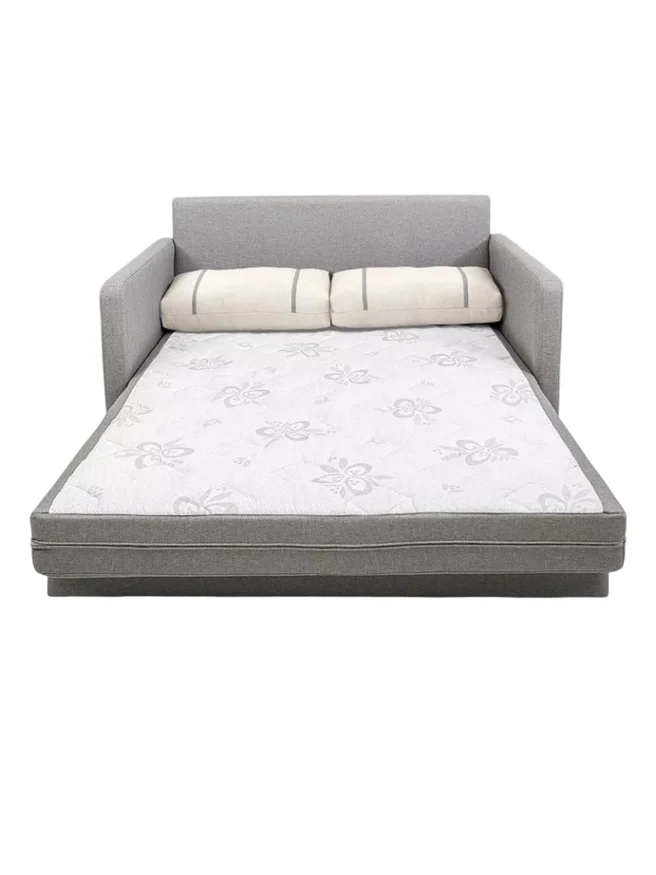 SOFA CAMA 1.76 MTS - PARRILLA EXTENSIBLE - TELA GRIS CLARO - ALMOHADONES PEQUEÑOS EN TELA CLARA en Gris - Sillones y sofás, Uruguay | Champagne Home, vista 2