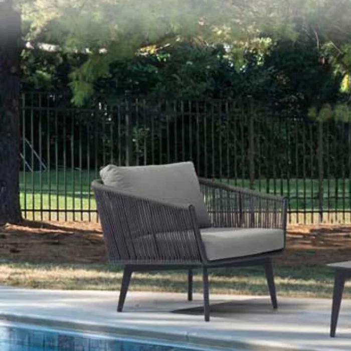 Poltrona de Exterior BALMAIN NEGRO en Gris - Butacas, banquetas y puffs, Uruguay | Viasono