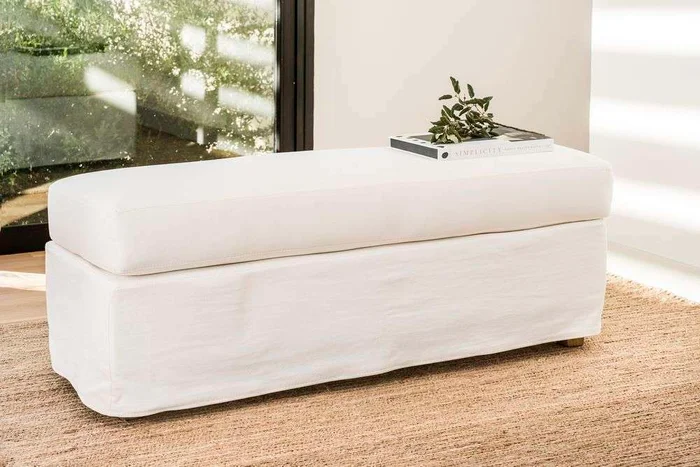 BANQUETA UMA - JEAN BLANCO DESMONTABLE Y LAVABLE - Butacas, banquetas y puffs, Uruguay | La Iberica