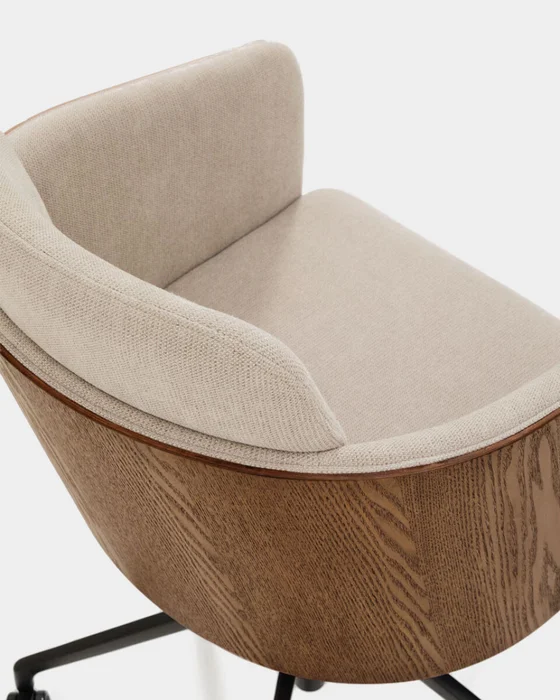 Silla de escritorio Madai de chenilla - marrón y chapa de fresno con acabado nogal FSC Mix Credit en Marrón - Sillas de escritorio, Uruguay | Kavehome, vista 4
