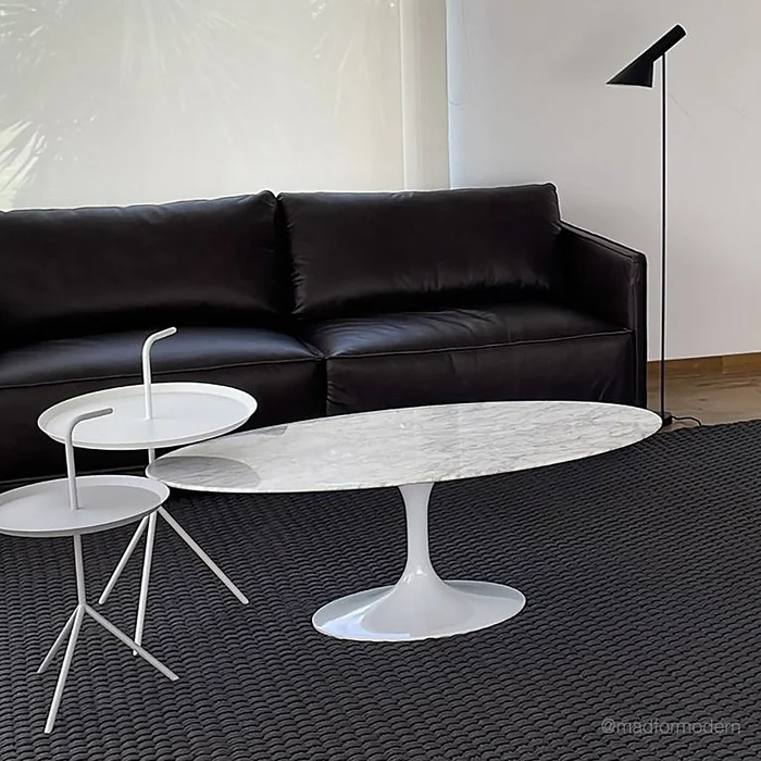 Tulip Coffee Table | Eero Saarinen en Madera natural - Mesas de living, Uruguay | Mad for Modern, vista 3