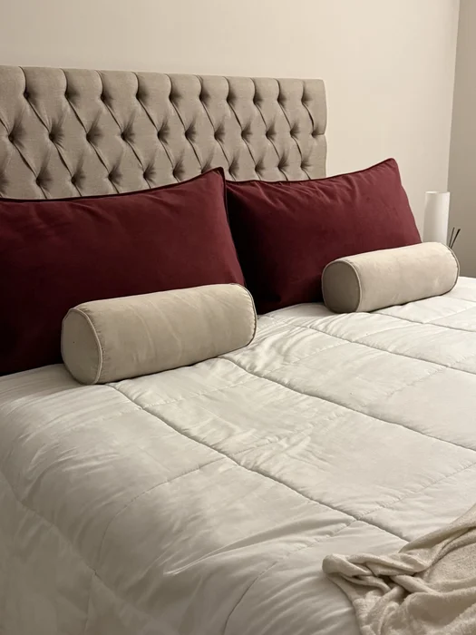 Almohadón Velvet Roll - Textiles, Uruguay | Decilo con Alma, vista 4