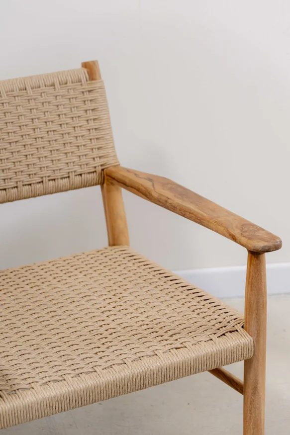Butaca en teca y fibra de Loom en Madera natural - Butacas, banquetas y puffs, Uruguay | Entrecasa, vista 2