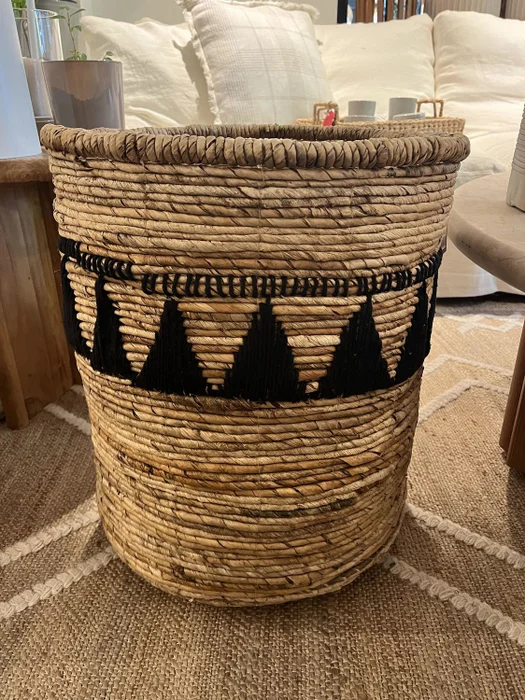 CANASTO CRAFTS TRIANGULOS 43X36X51 NEGRO en Negro - Canastos, Uruguay | Masinfinito Casa, vista 2