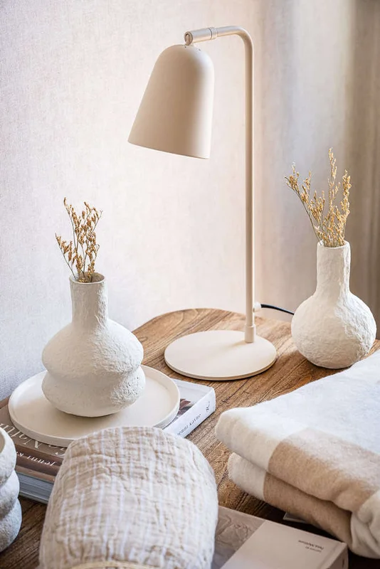 LAMPARA DE MESA VIK - ARENA en Beige - Lámparas de mesa, Uruguay | La Iberica, vista 6
