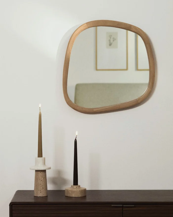 Espejo Alura de madera de teca FSC 100% 45,5 x 47 cm en Madera natural - Espejos, Uruguay | Kavehome, vista 2