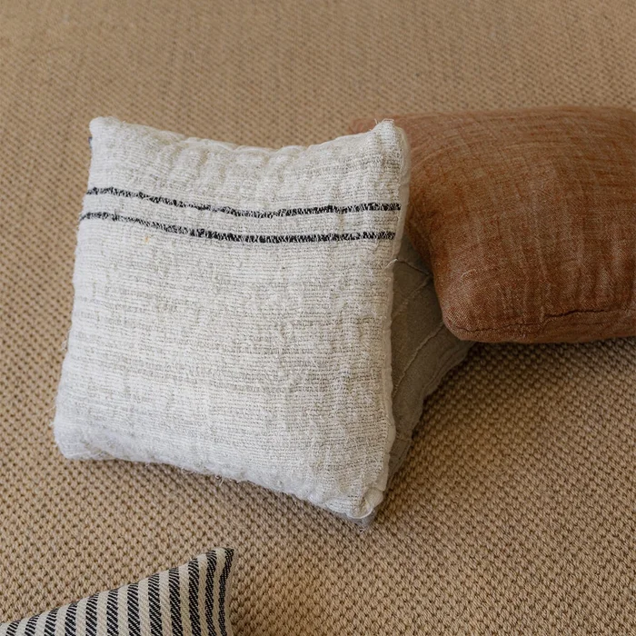 Almohadón Tham en Blanco - Textiles, Uruguay | De Arcos