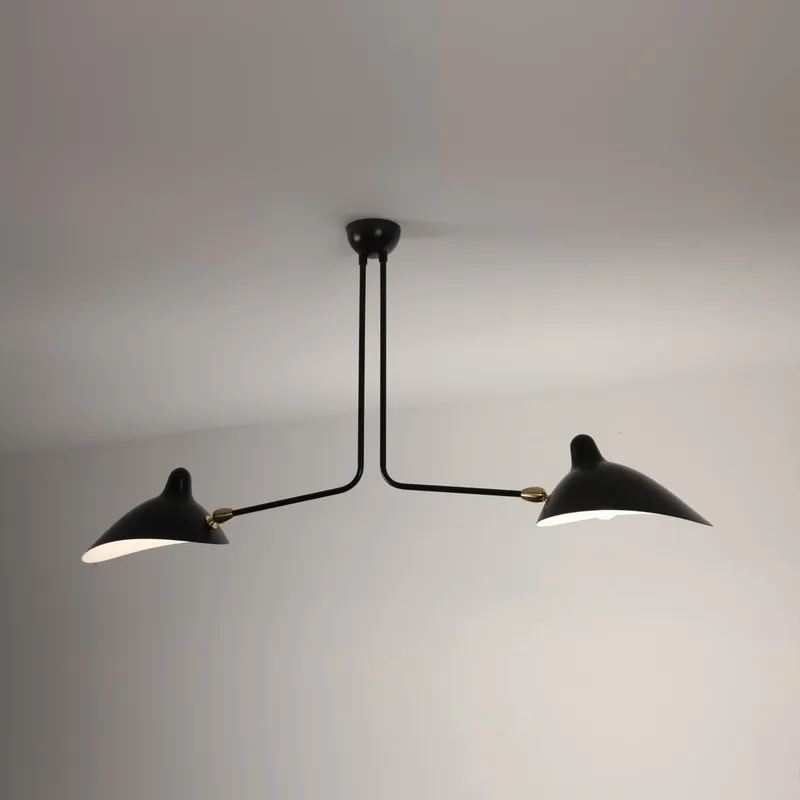 Plafonnier 2 Bras Fixes | Serge Mouille en Negro - Lámparas colgantes, Uruguay | Mad for Modern