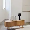 Mueble TV Mailen 2 puertas en chapa de fresno - con acabado natural 120 x 50 cm en Madera natural - Muebles para TV, Uruguay | Kavehome, vista 2 de 7