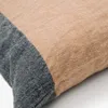 Almohadón Eiko 100% de lino - terracota con rayas verticales gris 50 x 50 cm en Beige - Textiles, Uruguay | Kavehome, vista 3 de 3