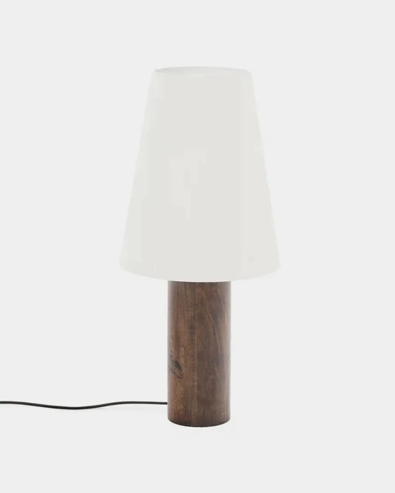 Lámpara de pie Marga de madera maciza con acabado natural - con acabado oscuro en Marrón - Lámparas de pie, Uruguay | Kavehome