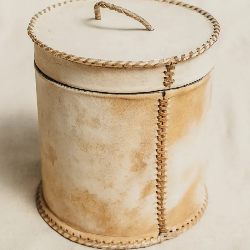 Hielera de lonja con tapa - Zainas en Beige - Decoración, Uruguay | Zainas