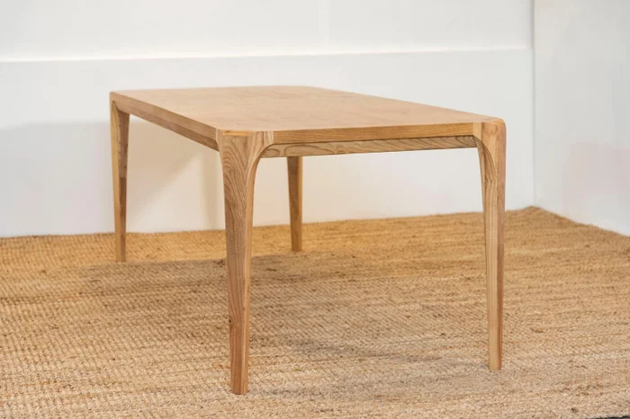 Mesa Comedor Olivia en Marrón - Mesas de comedor, Uruguay | Marvic