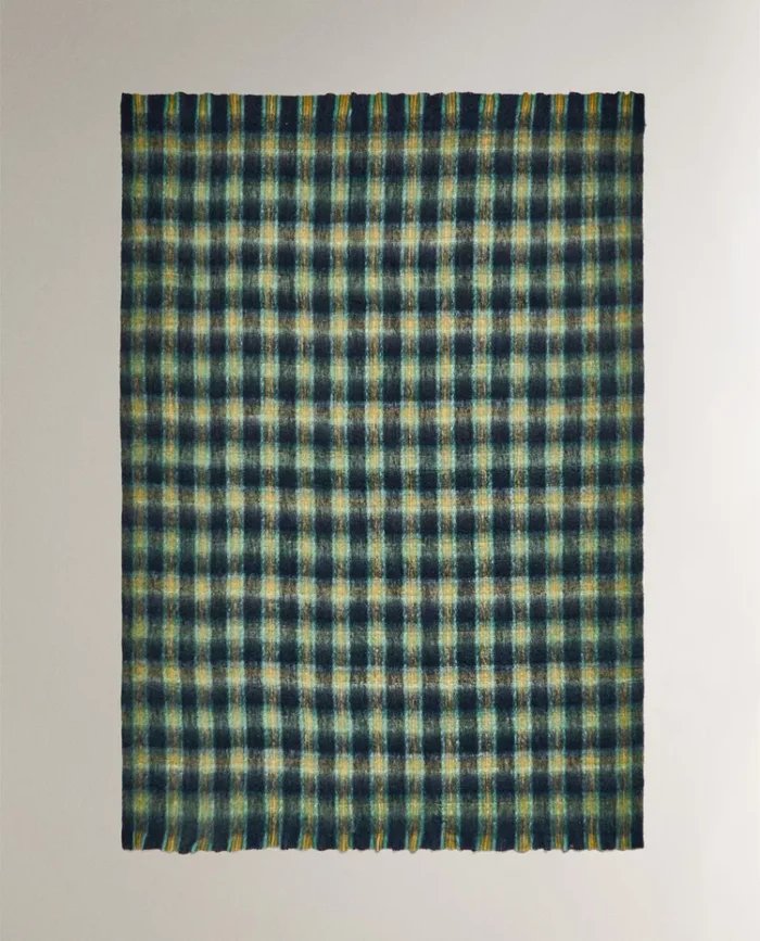 MANTA SUAVE CUADROS en Multicolor - Textiles, Uruguay | Zara Home, vista 2