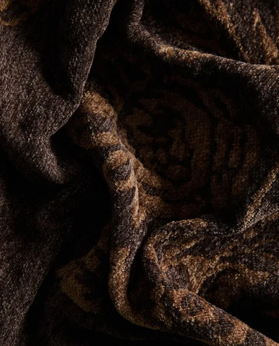 MANTA CHENILLA JACQUARD en Marrón - Textiles, Uruguay | Zara Home, vista 4