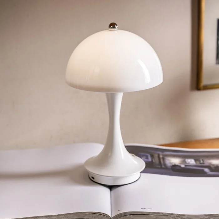 Lámpara de mesa retro inalámbrica - blanco en Blanco - Lámparas de mesa, Uruguay | Buho Store, vista 3