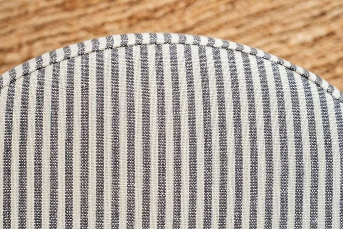 PUFF MILANO - LINO ALTO GRAMAJE RAYADO GRIS OSCURO en Multicolor - Butacas, banquetas y puffs, Uruguay | La Iberica, vista 3