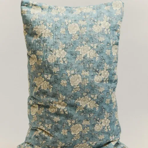 FUNDA COJÍN FLORAL - Textiles, Uruguay | Zara Home