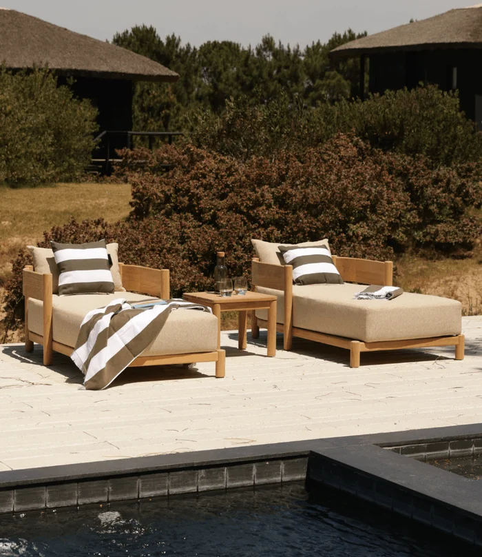 CAMASTRO LARA OUTDOOR TEKA CON ALMOHADONES 175X89 en Beige - Muebles para el exterior, Uruguay | Masinfinito Casa, vista 2