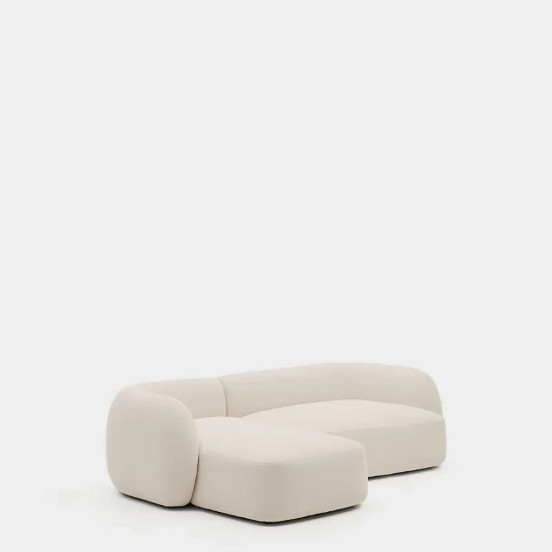 Sofá modular Martina 3 plazas de chenilla con chaise longue derecho color crudo 287 cm en Blanco - Sillones y sofás, Uruguay | Kavehome