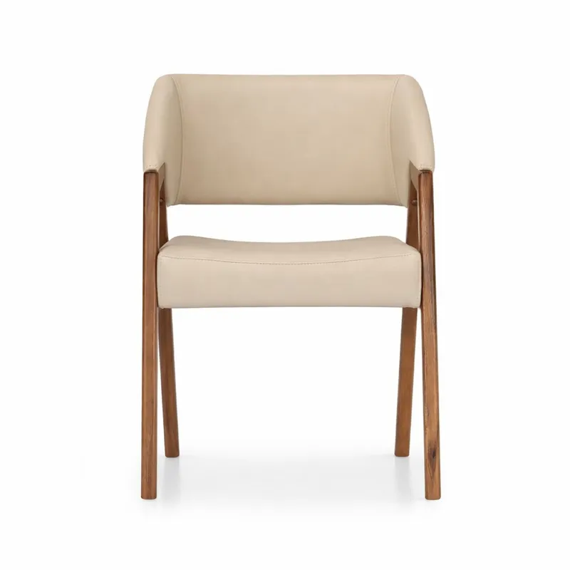 BUTACA PATAS EN MADERA CON BRAZOS TAPIZADA EN PU COLOR PERLA en Off-white - Butacas, banquetas y puffs, Uruguay | Champagne Home