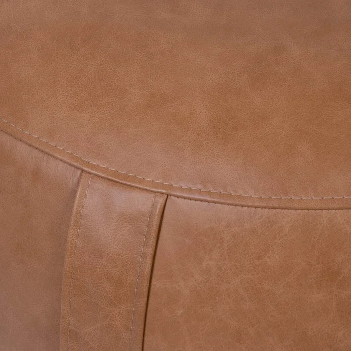 Puff Cuero Marron Olten Camel en Beige - Sillones y sofás, Uruguay | Divino, vista 5