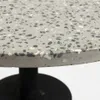 Mesa auxiliar Delano Ø 55 cm gris en Gris - Mesas de arrimo, Uruguay | Kavehome, vista 4 de 5