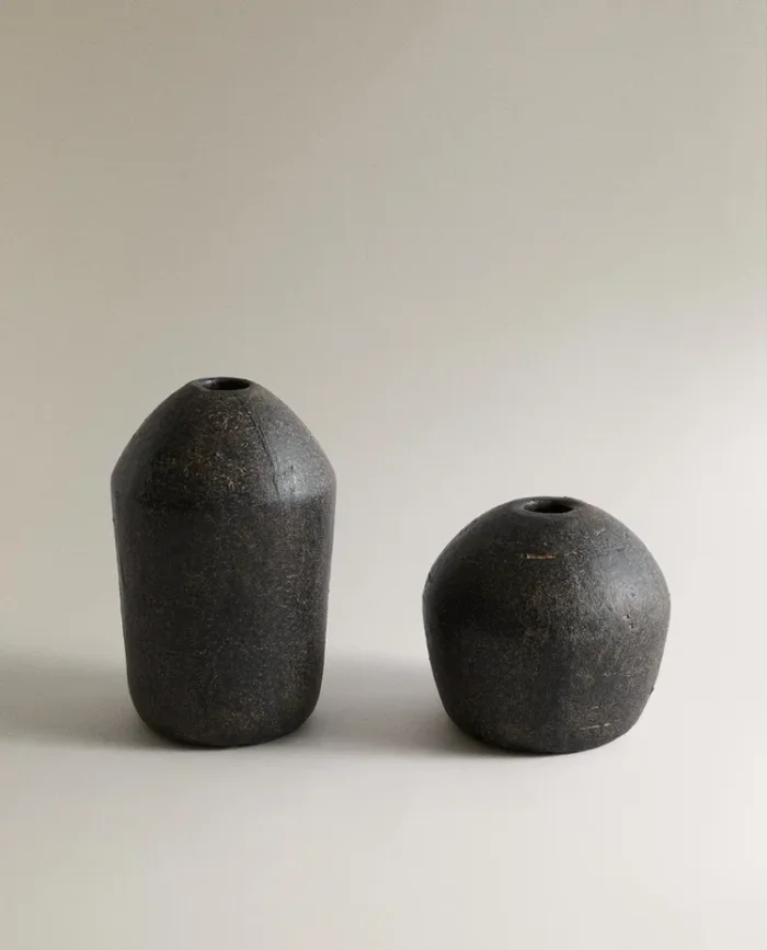 JARRÓN DECORATIVO CERÁMICA OVALADO en Negro - Jarrones, Uruguay | Zara Home, vista 2