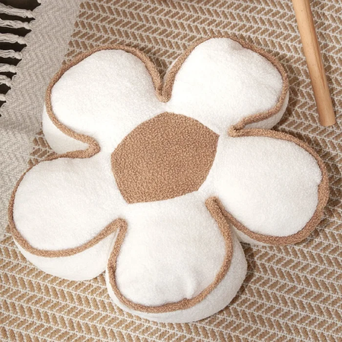 Almohadón flor Groovy - blanco en Blanco - Textiles, Uruguay | Buho Store